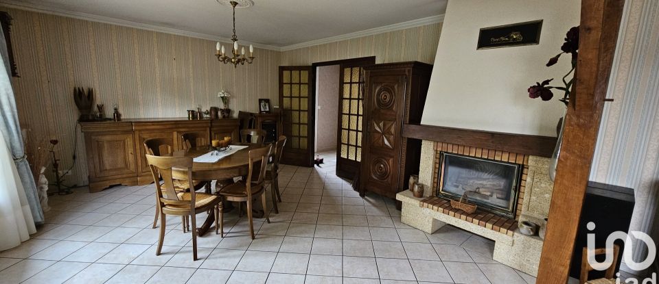 Traditional house 4 rooms of 125 m² in Fondettes (37230)