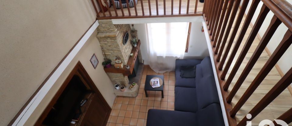 Town house 7 rooms of 126 m² in Sainte-Cécile (85110)