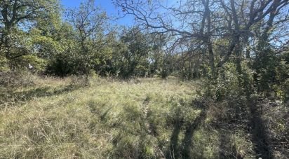 Land of 2,069 m² in Labastide-de-Virac (07150)