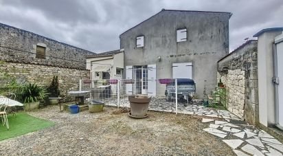 Maison 4 pièces de 144 m² à Thairé (17290)