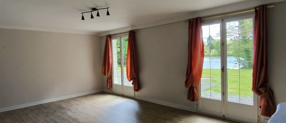 House 9 rooms of 217 m² in Saint-Avé (56890)