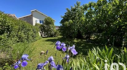 Maison traditionnelle 5 pièces de 175 m² à Saint-Loubès (33450)