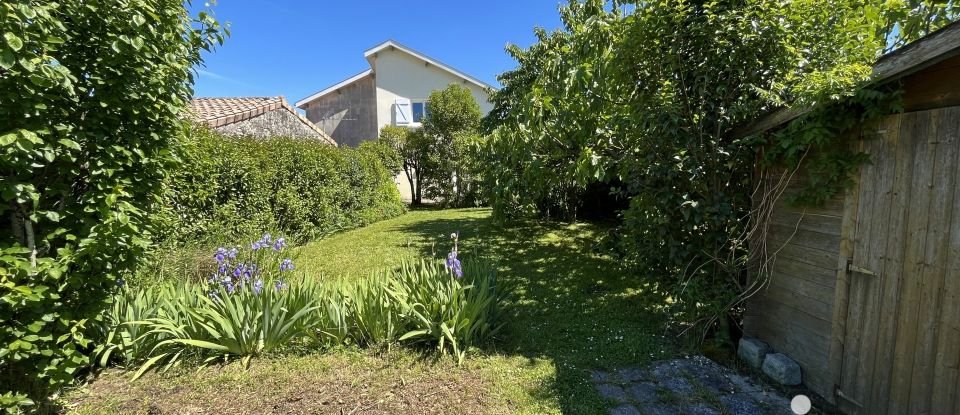 Maison traditionnelle 5 pièces de 175 m² à Saint-Loubès (33450)