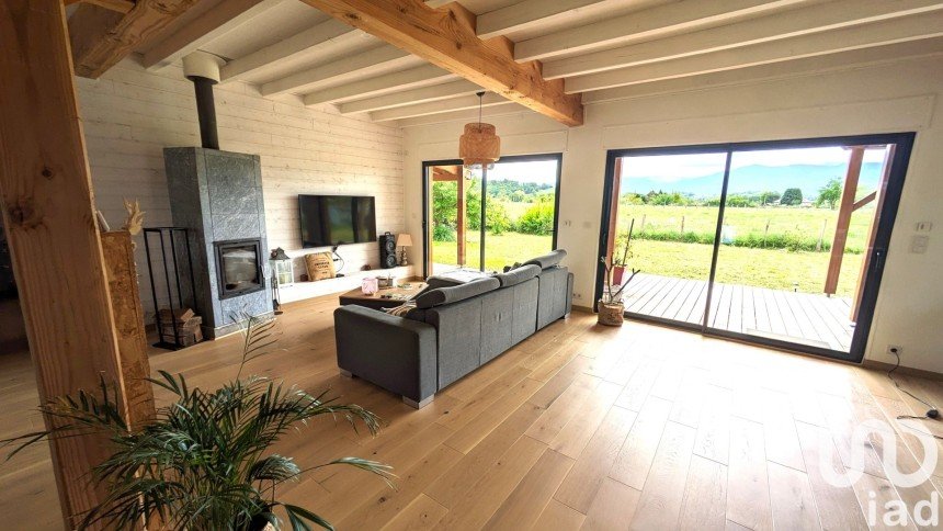 Maison 5 pièces de 195 m² à Bénéjacq (64800)