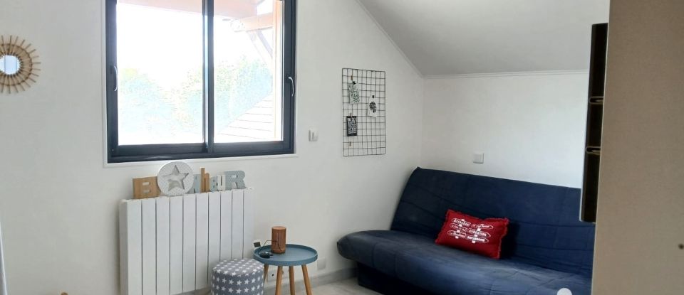 Maison 5 pièces de 195 m² à Bénéjacq (64800)