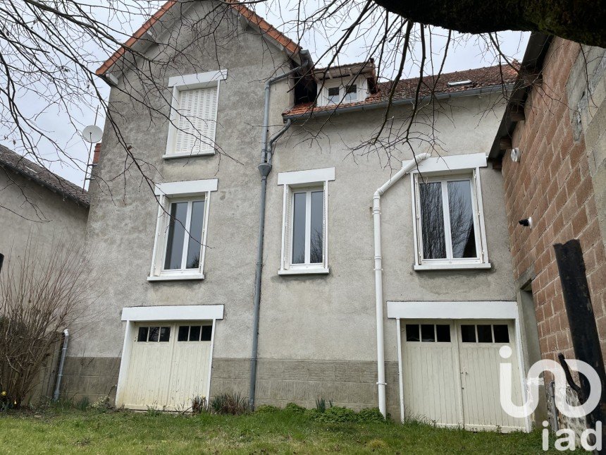 Town house 6 rooms of 146 m² in Chabanais (16150)