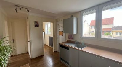 House 4 rooms of 80 m² in Trappes (78190)