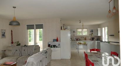 Pavilion 5 rooms of 116 m² in Condac (16700)