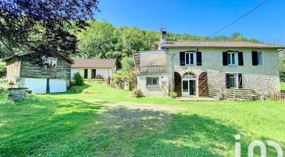 Country house 4 rooms of 135 m² in La Bachellerie (24210)