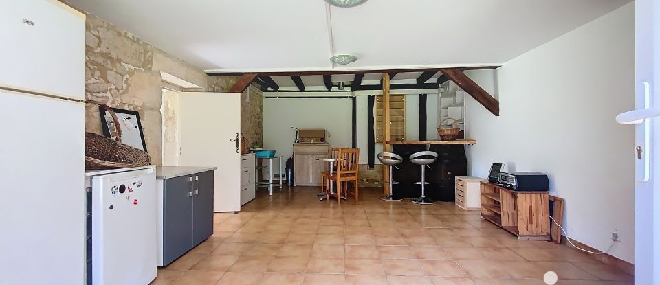 Country house 4 rooms of 135 m² in La Bachellerie (24210)