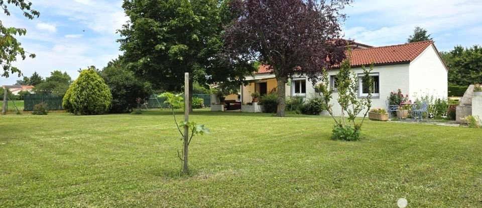 Traditional house 7 rooms of 152 m² in Beauregard-l'Évêque (63116)