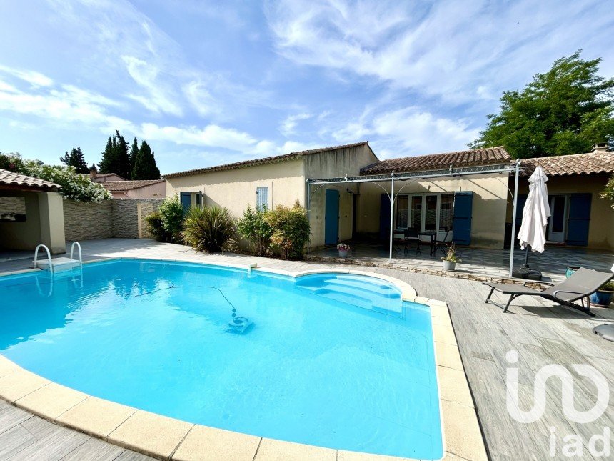 House 6 rooms of 138 m² in Le Thor (84250)