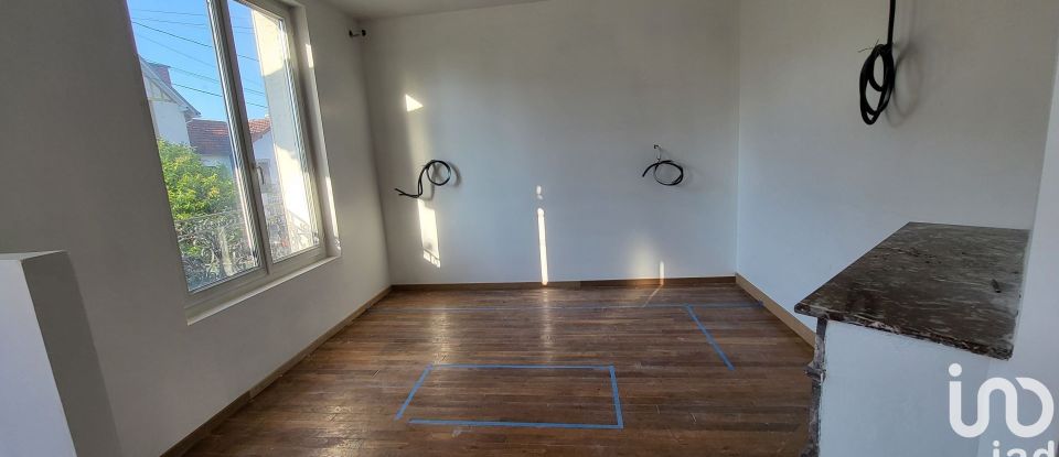 Maison 5 pièces de 100 m² à Noisy-le-Grand (93160)