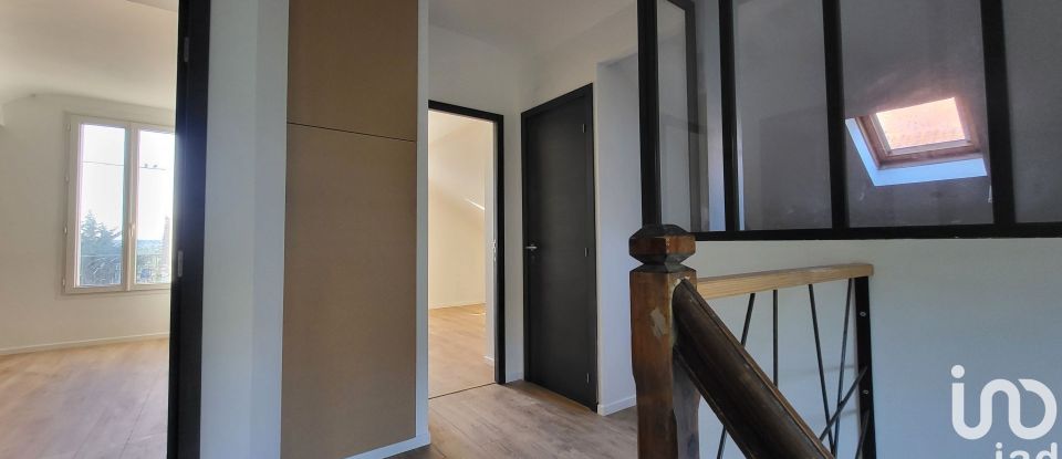 Maison 5 pièces de 100 m² à Noisy-le-Grand (93160)