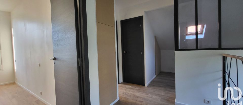 Maison 5 pièces de 100 m² à Noisy-le-Grand (93160)