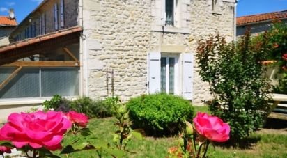 Traditional house 5 rooms of 92 m² in Le Gua (17600)