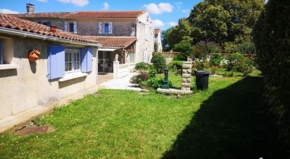 Traditional house 5 rooms of 92 m² in Le Gua (17600)