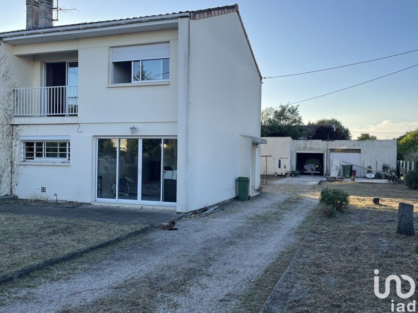 House 5 rooms of 85 m² in Pessac (33600)