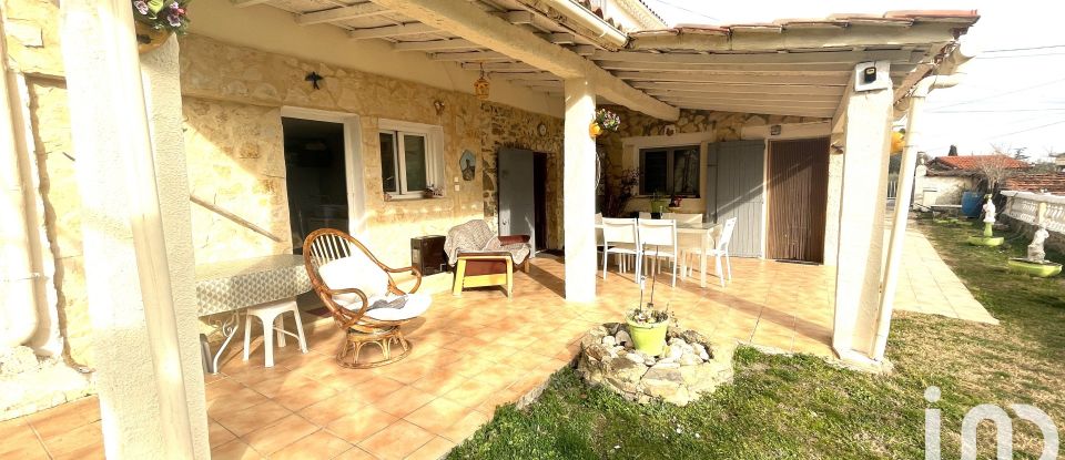 Traditional house 7 rooms of 148 m² in Saint-Ambroix (30500)