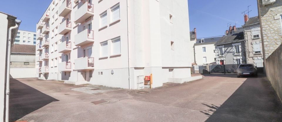 Apartment 3 rooms of 69 m² in Limoges (87100)