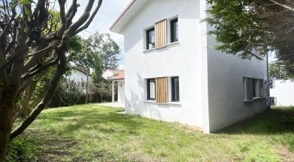 Maison 6 pièces de 126 m² à Biarritz (64200)