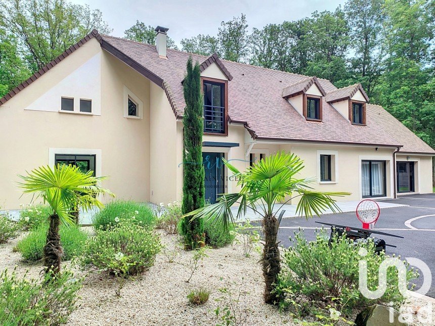 Maison 8 pièces de 284 m² à Chaudon (28210)