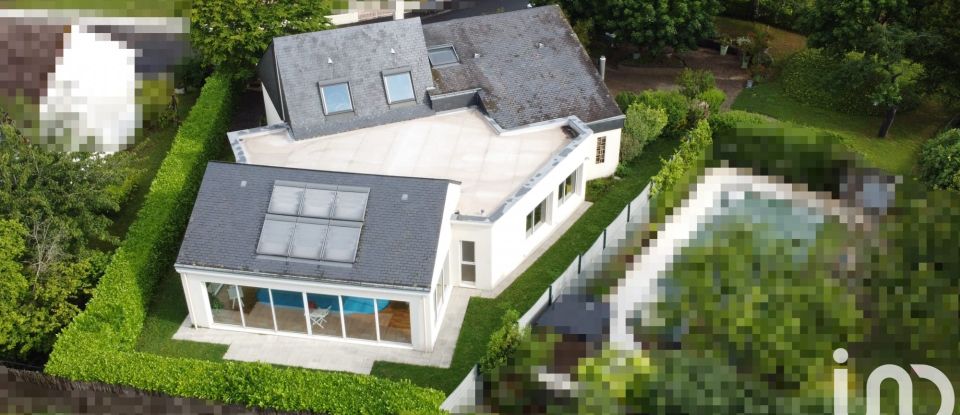 Maison d’architecte 7 pièces de 297 m² à Chambray-lès-Tours (37170)