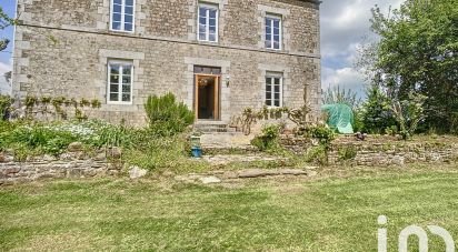 Maison de campagne 13 pièces de 378 m² à Savigny-le-Vieux (50640)