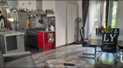 Maison 8 pièces de 220 m² à Villeneuve-la-Guyard (89340)