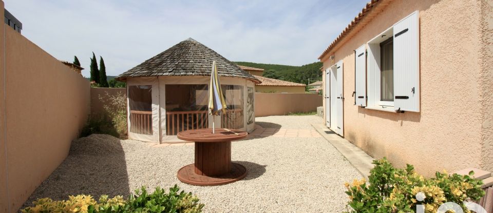 Maison traditionnelle 6 pièces de 125 m² à Saint-Zacharie (83640)