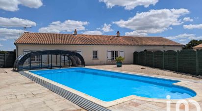 Pavilion 7 rooms of 167 m² in Thouars (79100)