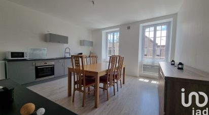 Apartment 5 rooms of 94 m² in - (44150)
