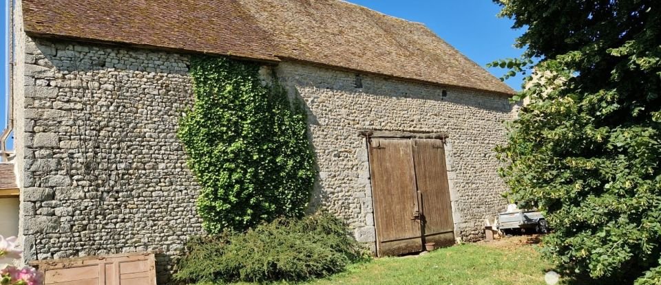 Maison de campagne 4 pièces de 140 m² à Prasville (28150)