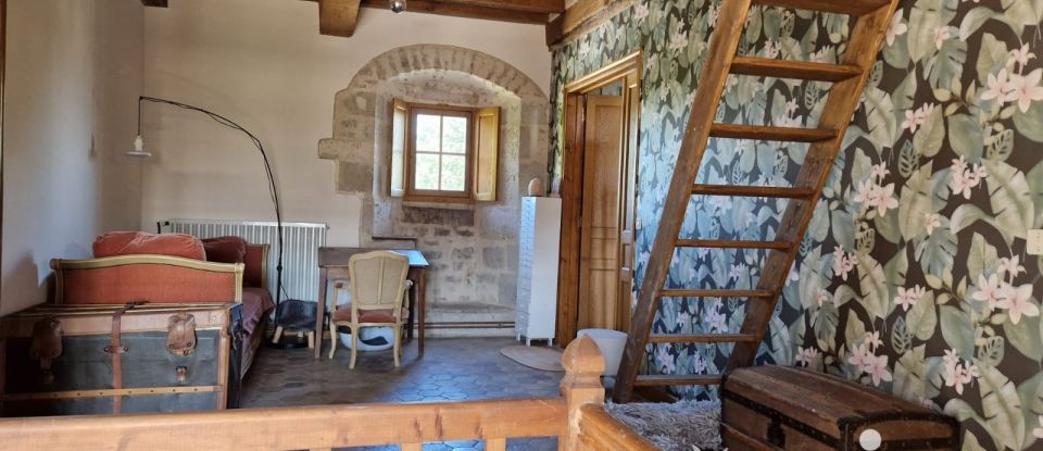 Country house 4 rooms of 140 m² in Prasville (28150)