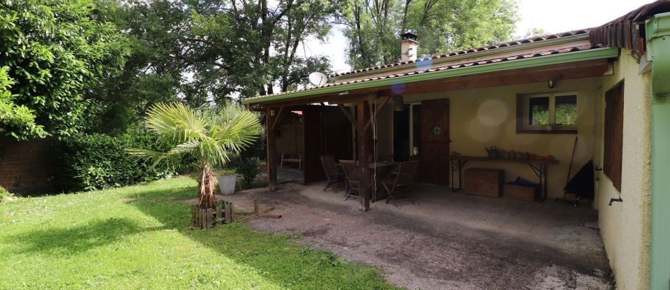 Maison 5 pièces de 128 m² à Saint-Martin-d'Ary (17270)