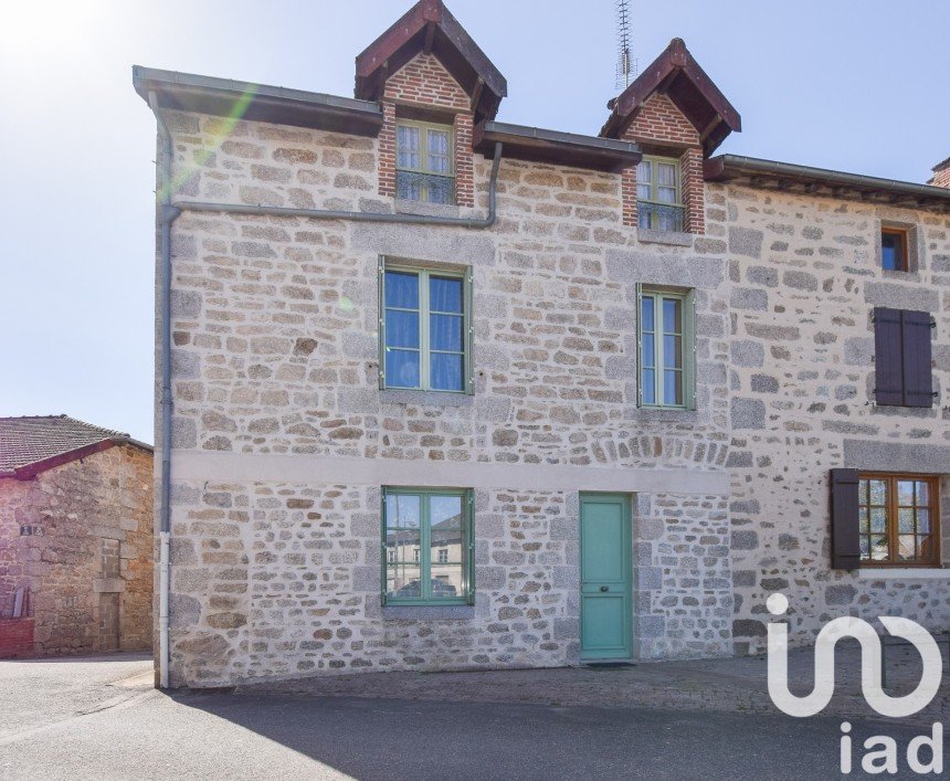 Maison traditionnelle 6 pièces de 180 m² à Sauviat-sur-Vige (87400)