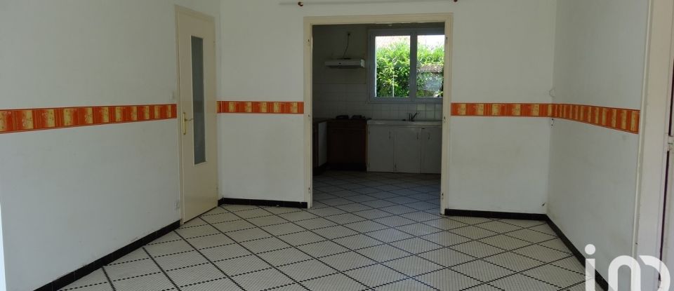 House 4 rooms of 77 m² in Challans (85300)