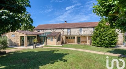 House 10 rooms of 345 m² in Les Eyzies-de-Tayac-Sireuil (24620)