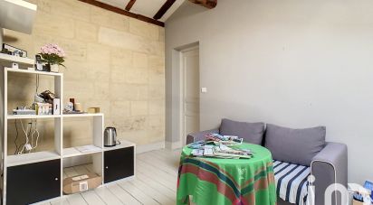 Longere 12 rooms of 359 m² in Saint-Denis-de-Pile (33910)