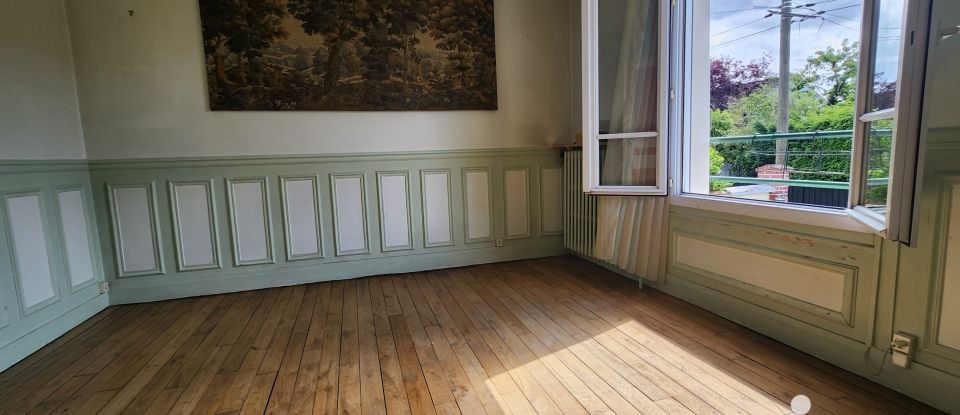 Traditional house 5 rooms of 101 m² in Livry-Gargan (93190)