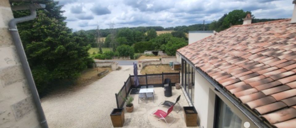 Longere 8 rooms of 180 m² in Mazerolles (86320)