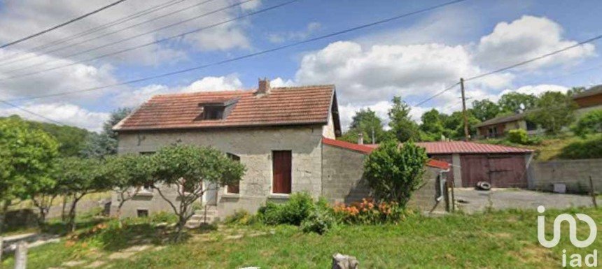 House 6 rooms of 80 m² in Vauxaillon (02320)