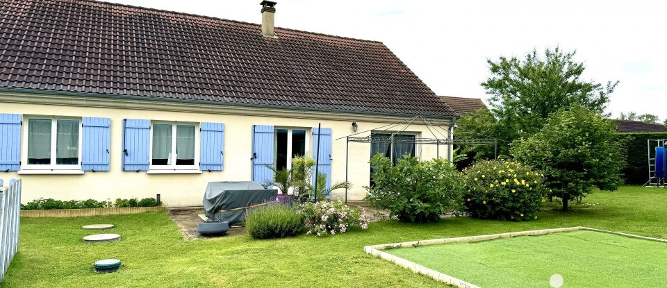 Pavilion 5 rooms of 100 m² in Villeneuve-sur-Yonne (89500)