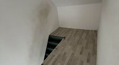 Maison 7 pièces de 120 m² à Rœulx (59172)