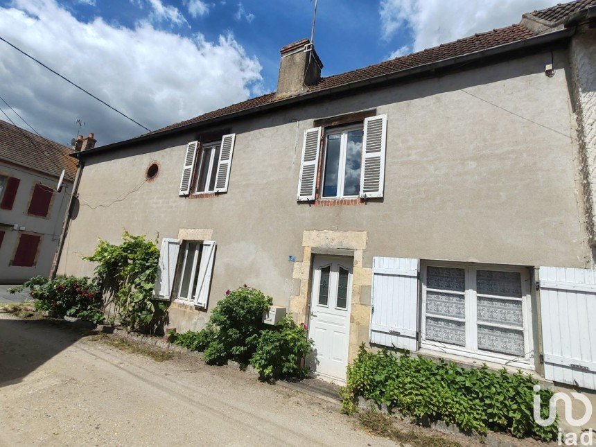 Traditional house 4 rooms of 114 m² in Villeneuve-sur-Allier (03460)