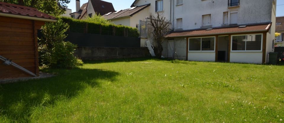 House 7 rooms of 154 m² in L'Haÿ-les-Roses (94240)