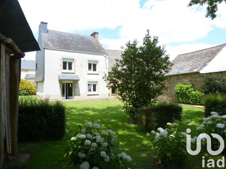 Country house 4 rooms of 106 m² in Bains-sur-Oust (35600)