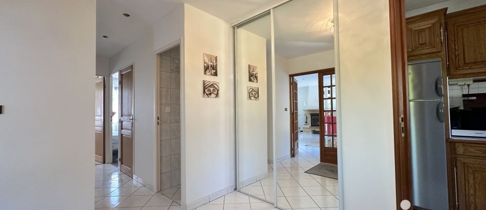 Maison 6 pièces de 130 m² à Plailly (60128)