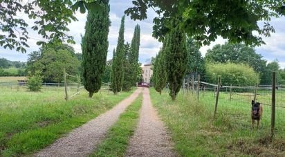 Country house 5 rooms of 260 m² in Saint-Sève (33190)