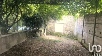 Country house 5 rooms of 260 m² in Saint-Sève (33190)